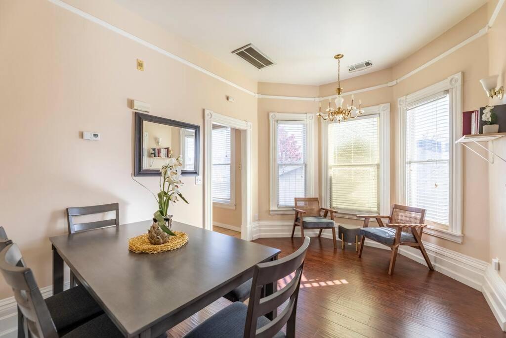 A+ 2 Bedroom Victorian Home Away From Home Sacramento Ngoại thất bức ảnh